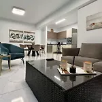Apartment Cosmos Paralimni