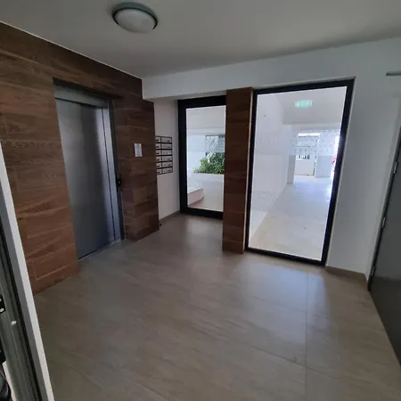 Apartament Cosmos *