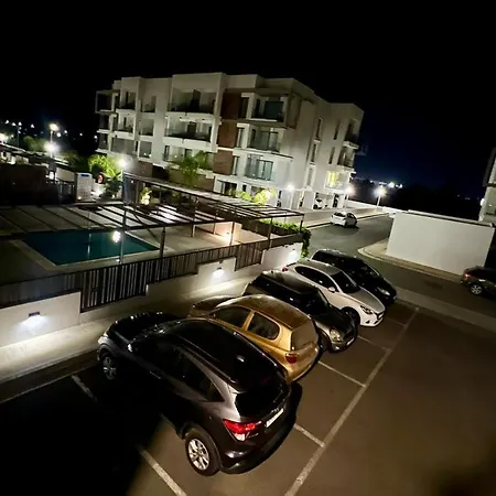 شقة Cosmos باراليمني