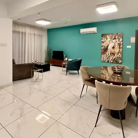 Cosmos Apartment Paralimni