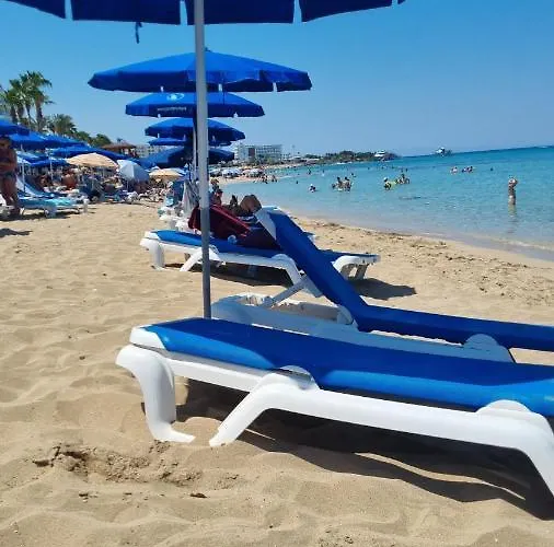 Cosmos Apartment Paralimni